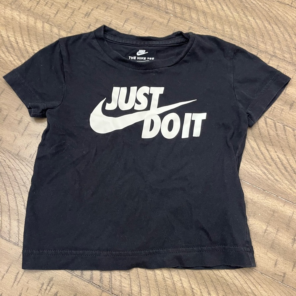 Nike black Short Sleeve Tee Just Do It